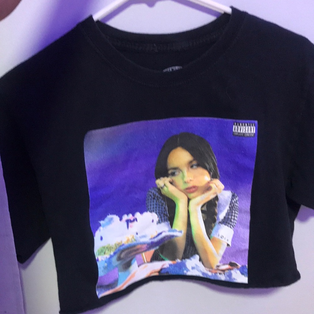 Olivia Rodrigo sour shirt